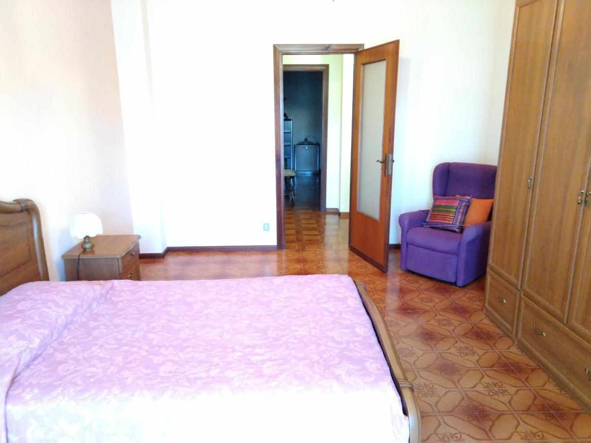 Domanda Apartment Calosso Екстериор снимка